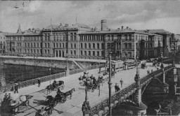 Marschall-Bridge. Click for large picture